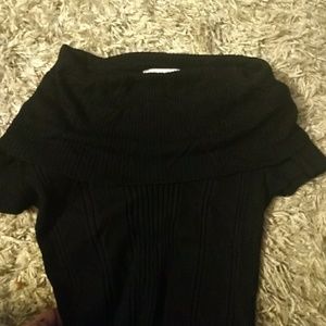 Sweater wear off shoulder